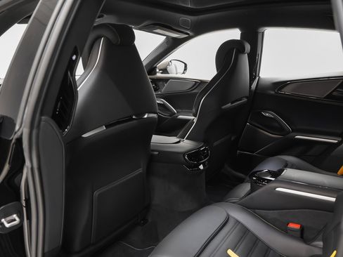 Certified 2024 Ferrari Purosangue image 76