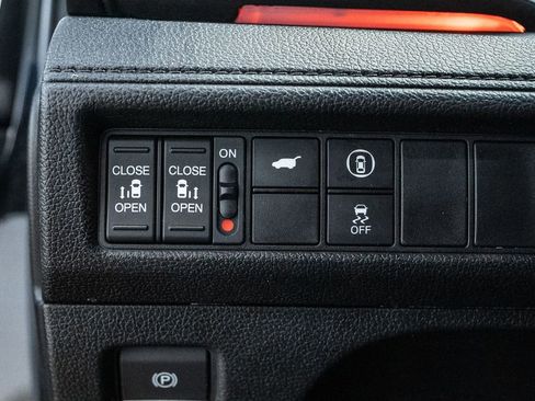 Used 2023 Honda Odyssey Sport image 24