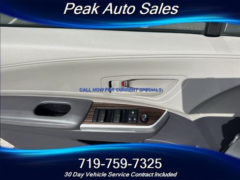 Used 2022 Toyota Sienna LE AWD/4WD image 10