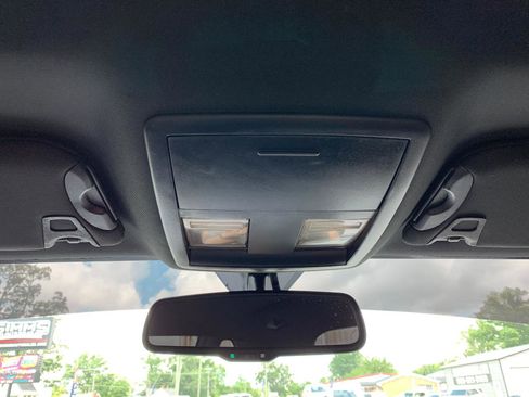 Used 2014 Dodge Challenger SXT RWD image 20