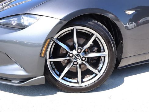 Used 2020 MAZDA MX-5 Miata RF Club RWD image 20