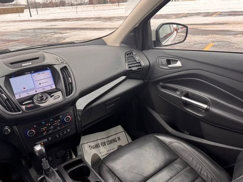 Used 2018 Ford Escape Titanium image 15
