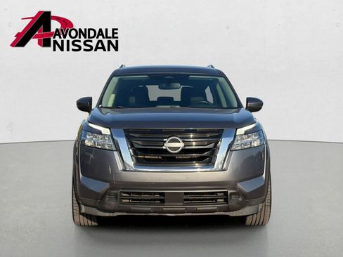 Used 2022 Nissan Pathfinder SV FWD image 4