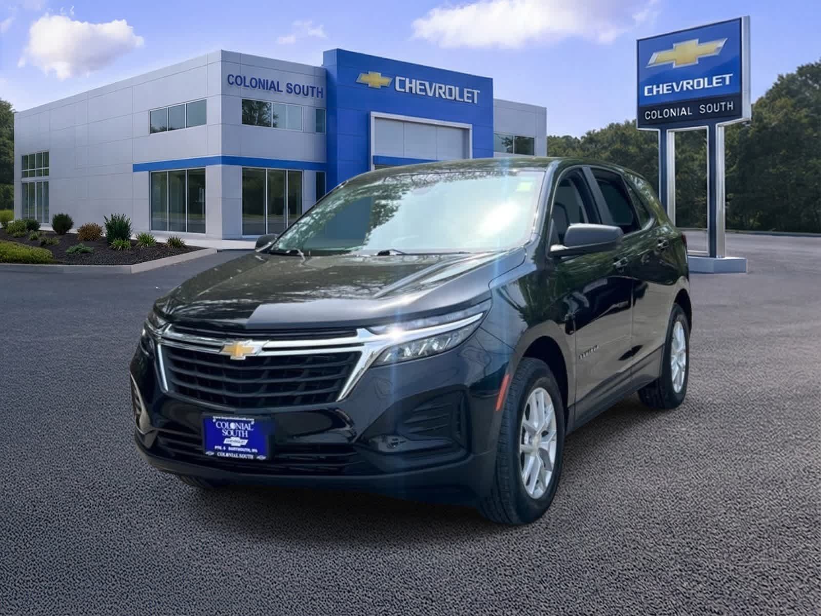Certified 2023 Chevrolet Equinox LS w/ Driver Confidence II Package AWD/4WD image 1