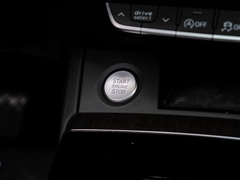 Used 2023 Audi Q5 2.0T Premium w/ Convenience Package AWD/4WD image 25