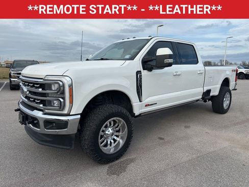 Used 2023 Ford F350 Lariat w/ Lariat Ultimate Package image 3