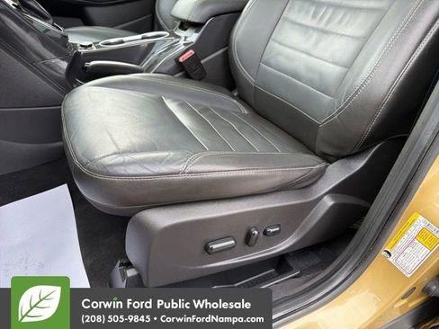 Used 2015 Ford Escape Titanium w/ Canadian Touring Package AWD/4WD image 26