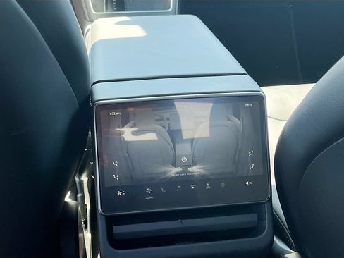 Used 2026 Tesla Model Y 2WD image 26