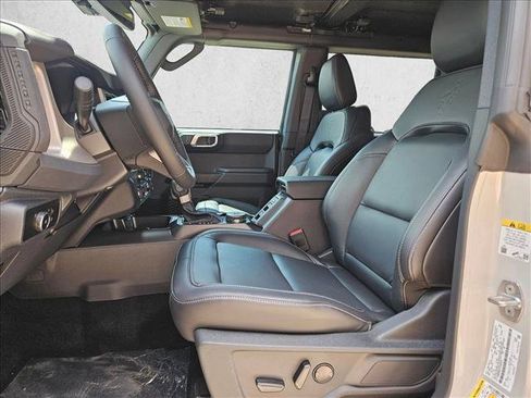 New 2026 Ford Bronco Outer Banks AWD/4WD image 4