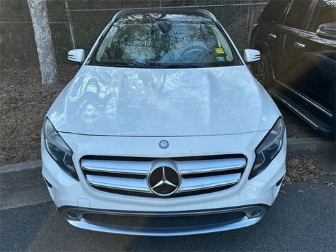 Used 2017 Mercedes-Benz GLA 250 4MATIC image 2