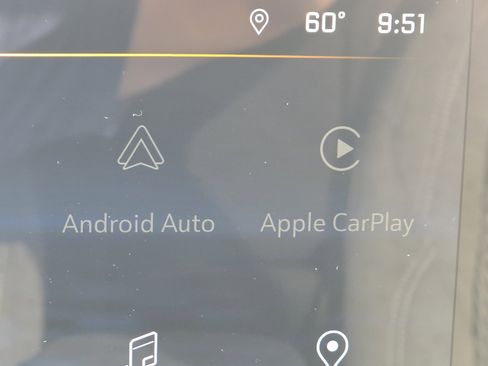 Used 2025 Chevrolet Equinox LT image 6