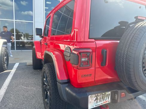 Used 2021 Jeep Wrangler Rubicon AWD/4WD image 4