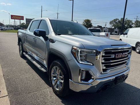 Used 2021 GMC Sierra 1500 SLT w/ SLT Premium Plus Package AWD/4WD image 7