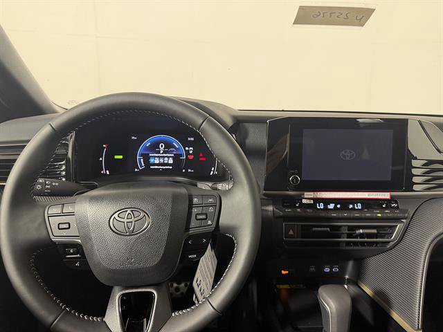New 2026 Toyota Camry Hybrid AWD/4WD image 17
