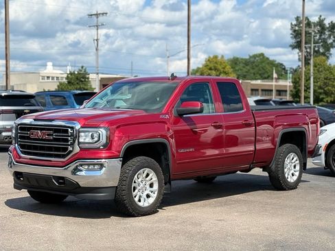 Used 2018 GMC Sierra 1500 SLE w/ SLE Value Package AWD/4WD image 36