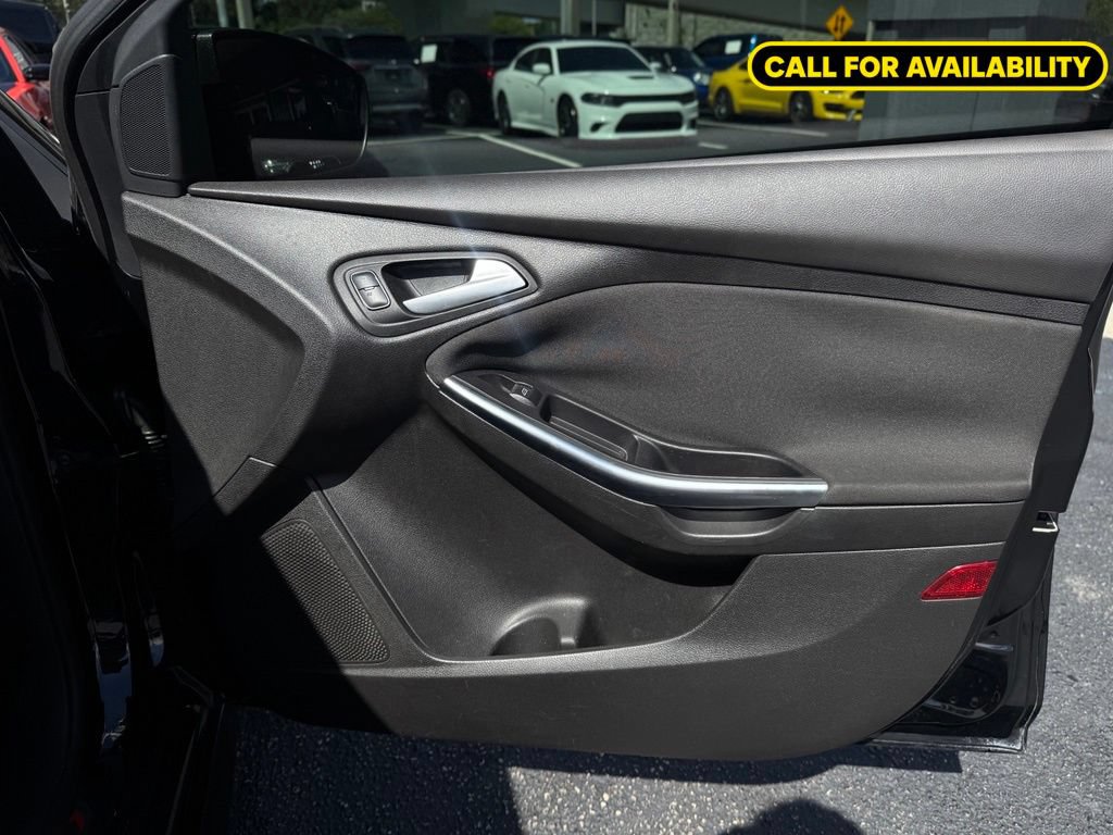 Used 2017 Ford Focus ST FWD image 24