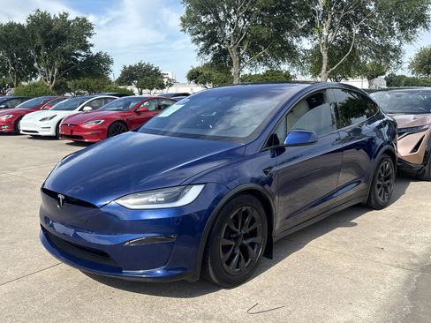 Used 2023 Tesla Model X AWD/4WD image 5