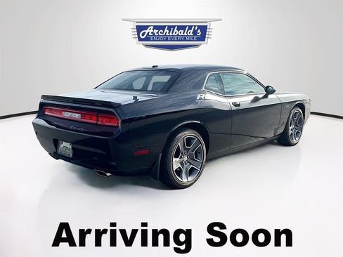 Used 2012 Dodge Challenger R/T RWD image 5