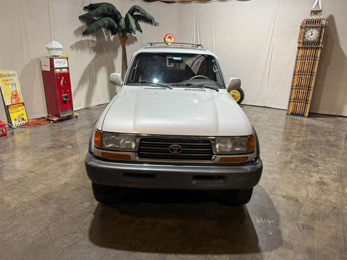 Used 1997 Toyota Land Cruiser image 8