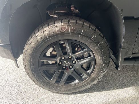 Used 2024 Chevrolet Silverado 1500 High Country w/ Midnight Edition image 11