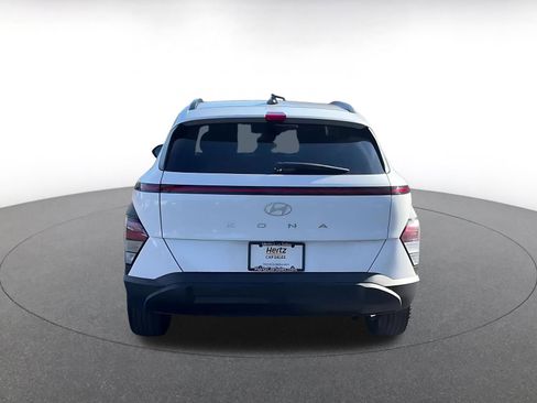Used 2025 Hyundai Kona SEL image 12