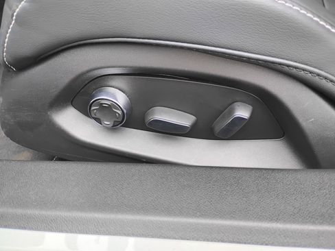 Used 2024 Chevrolet Corvette Z06 w/ Battery Protection Package image 18