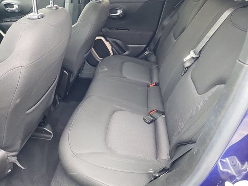 Used 2016 Jeep Renegade Latitude w/ Cold Weather Group AWD/4WD image 30
