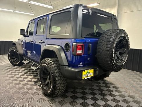 Used 2018 Jeep Wrangler Unlimited Sport AWD/4WD image 6