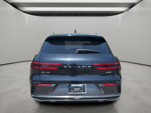 Certified 2026 Genesis GV70 2.5T AWD/4WD image 4