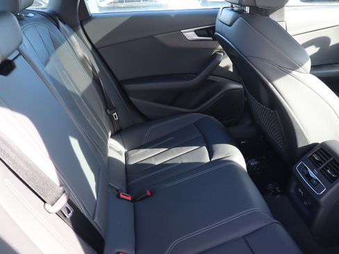 Used 2025 Audi A4 2.0T Premium w/ Convenience Package image 13
