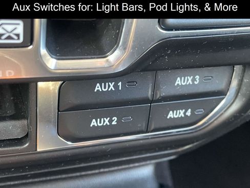 Used 2021 Jeep Wrangler Unlimited Sahara w/ Safety Group image 7