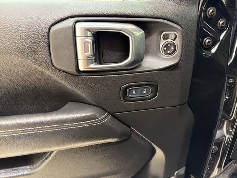 Used 2023 Jeep Wrangler Unlimited Sahara w/ Cold Weather Group AWD/4WD image 13