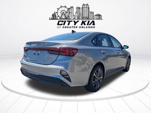 Certified 2024 Kia Forte LXS FWD image 5