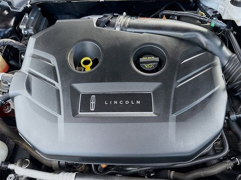 Used 2020 Lincoln MKZ Standard image 31