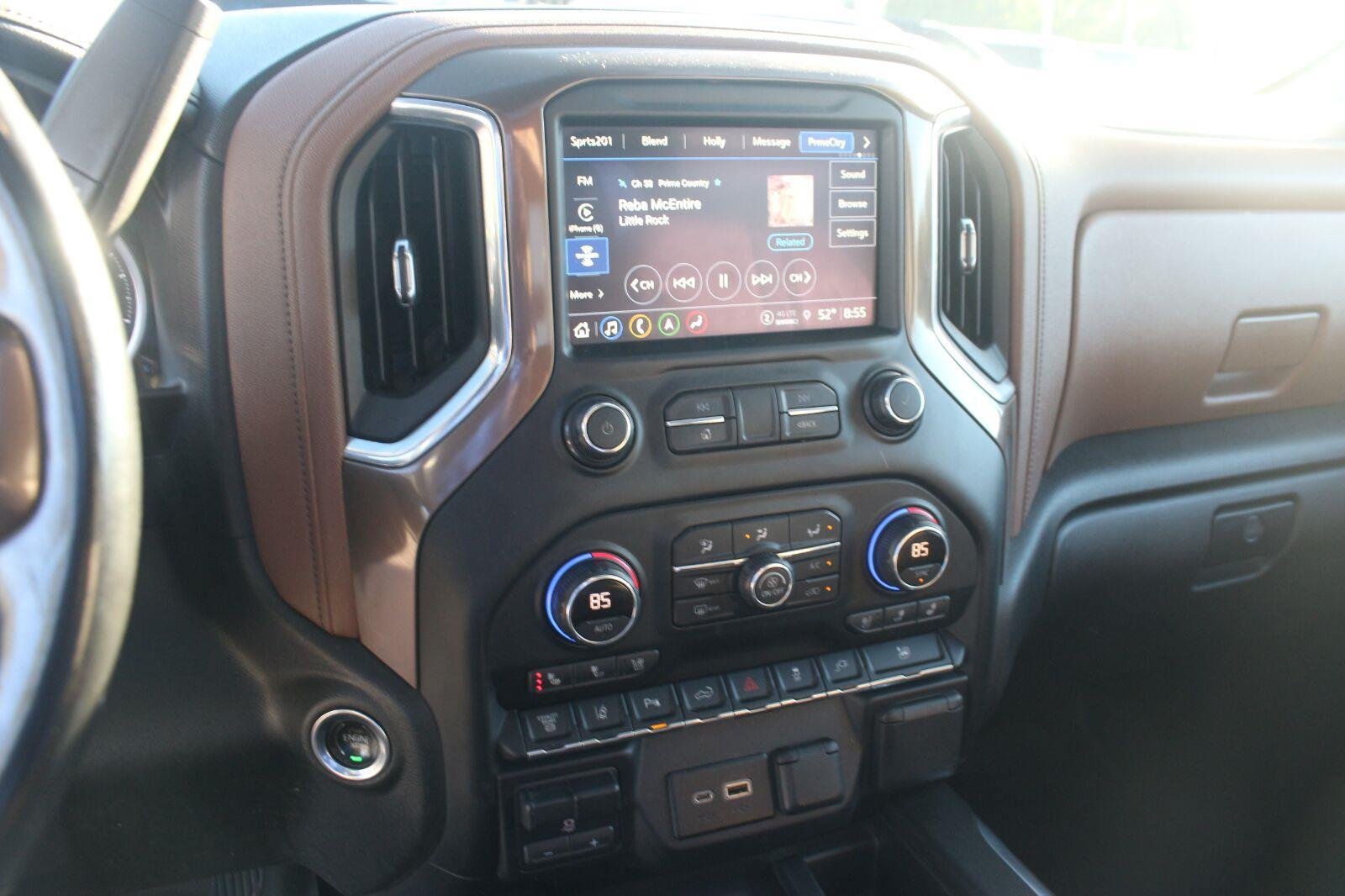 Used 2021 Chevrolet Silverado 2500 High Country AWD/4WD image 23