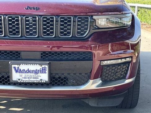 Used 2025 Jeep Grand Cherokee L Summit w/ Obsidian Package AWD/4WD image 9