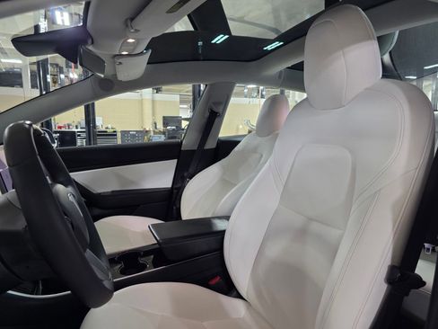 Used 2019 Tesla Model 3 Standard Range Plus RWD image 22