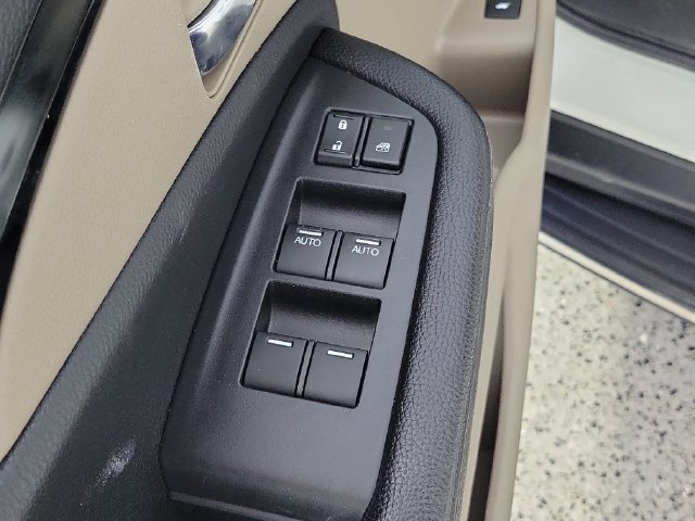 Used 2019 Honda Pilot Touring image 24