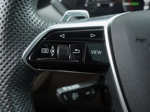 Used 2022 Audi e-tron GT Prestige w/ Prestige Package image 15