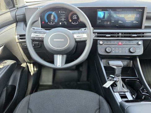 New 2026 Hyundai Tucson SE image 18