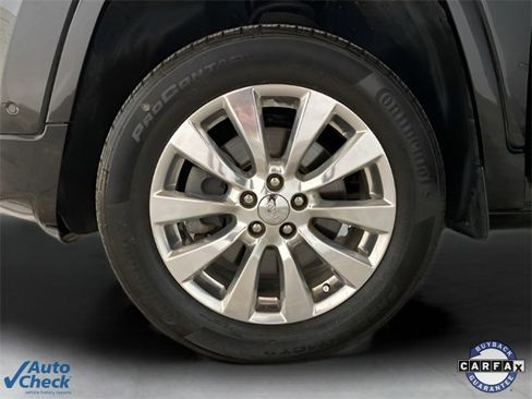 Used 2017 Jeep Cherokee Overland w/ Technology Group image 21