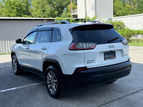 Used 2019 Jeep Cherokee Latitude Plus w/ Comfort/Convenience Group AWD/4WD image 7