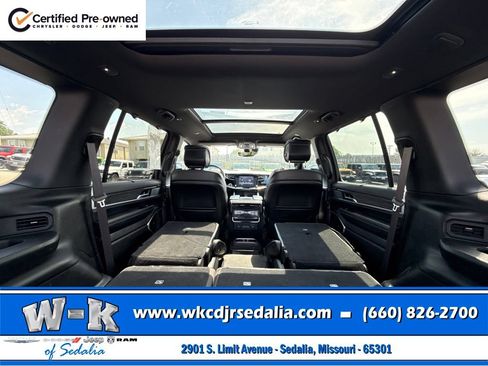 Certified 2022 Jeep Wagoneer Series III w/ Premium Group I AWD/4WD image 33