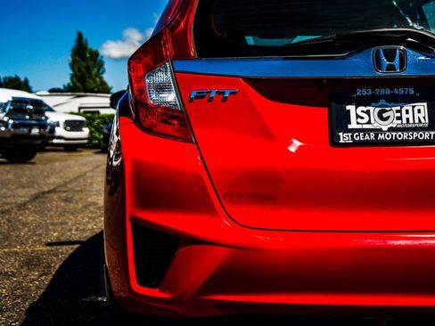 Used 2016 Honda Fit EX image 10