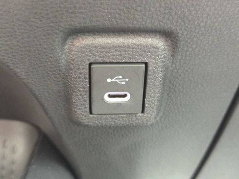 Used 2025 Toyota Corolla SE FWD image 19