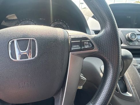 Used 2014 Honda Odyssey LX image 18