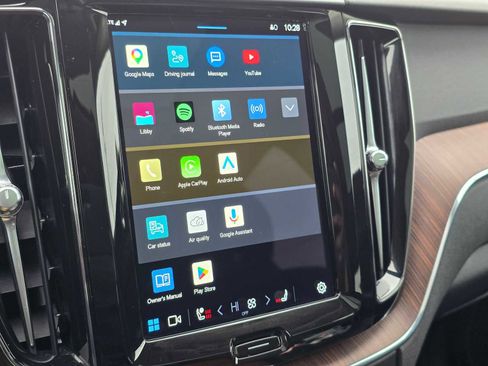 Used 2023 Volvo XC60 B5 Plus w/ Climate Package image 27