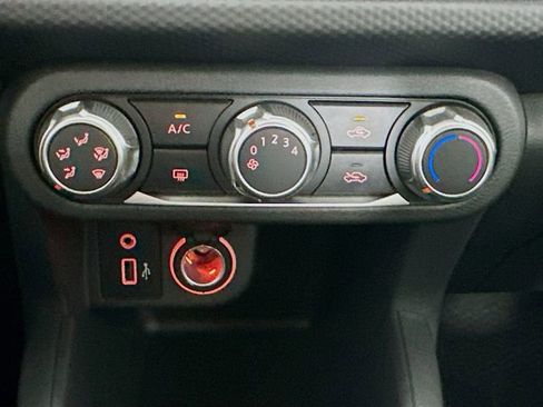 Used 2025 Nissan Kicks Play S FWD image 15