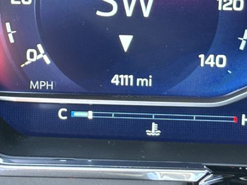 Used 2025 Chevrolet Silverado 2500 ZR2 w/ Technology Package image 45