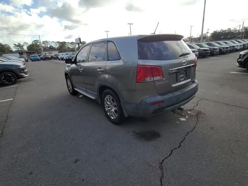Used 2011 Kia Sorento EX w/ Limited Pkg image 16